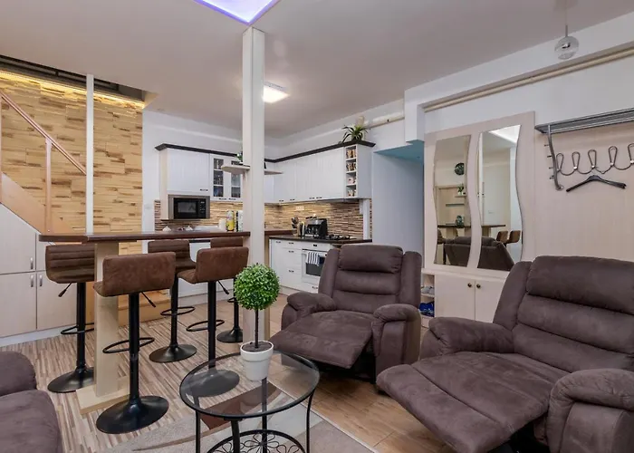 Fireworks Rakoczi - Free Parking - 3 Bedrooms - 2 Bathrooms Budapest