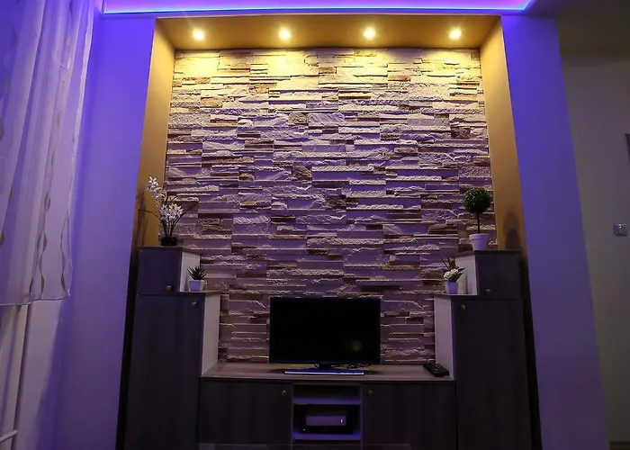 Appartement Fireworks Rakoczi - Free Parking - 3 Bedrooms - 2 Bathrooms