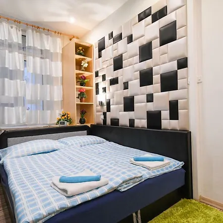 Apartman Fireworks Rakoczi - Free Parking - 3 Bedrooms - 2 Bathrooms Budapest