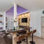Apartamento Fireworks Rakoczi - Free Parking - 3 Bedrooms - 2 Bathrooms Budapest