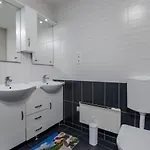 Fireworks Rakoczi - Free Parking - 3 Bedrooms - 2 Bathrooms Apartamento *