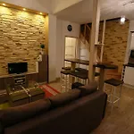 Fireworks Rakoczi - Free Parking - 3 Bedrooms - 2 Bathrooms * Budapest
