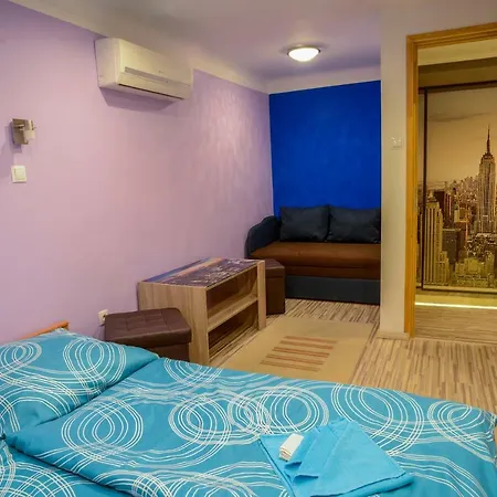 Fireworks Rakoczi - Free Parking - 3 Bedrooms - 2 Bathrooms Apartment
