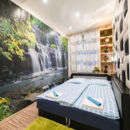 Apartment Fireworks Rakoczi - Free Parking - 3 Bedrooms - 2 Bathrooms *
