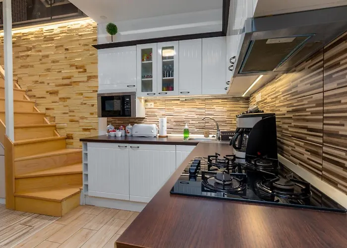 Apartament Fireworks Rakoczi - Free Parking - 3 Bedrooms - 2 Bathrooms