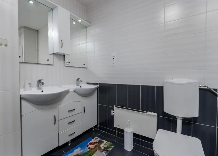 Fireworks Rakoczi - Free Parking - 3 Bedrooms - 2 Bathrooms Lejlighed *