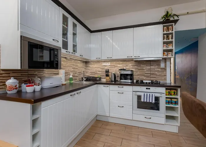 Apartament Fireworks Rakoczi - Free Parking - 3 Bedrooms - 2 Bathrooms