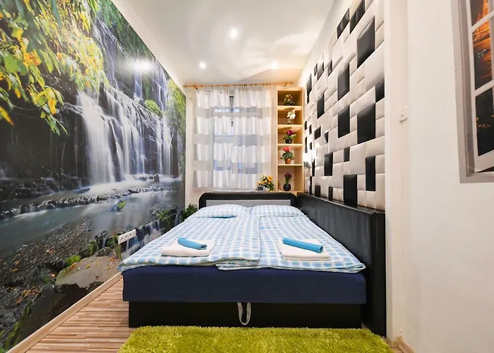 Lejlighed Fireworks Rakoczi - Free Parking - 3 Bedrooms - 2 Bathrooms Budapest